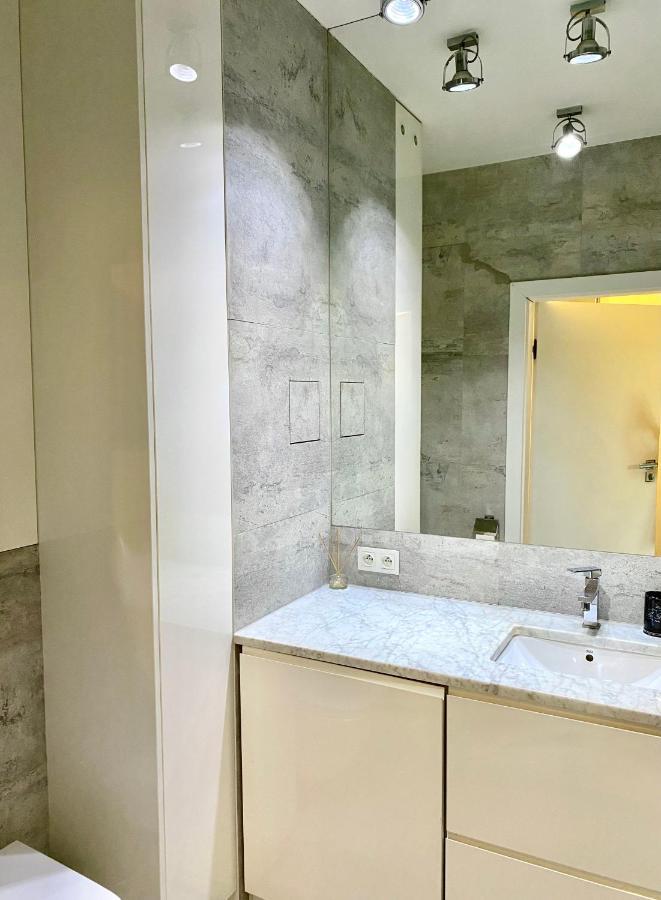 Project Comfort Apartament Zeromskiego 1/7 Metro Slodowiec Varšava Exteriér fotografie